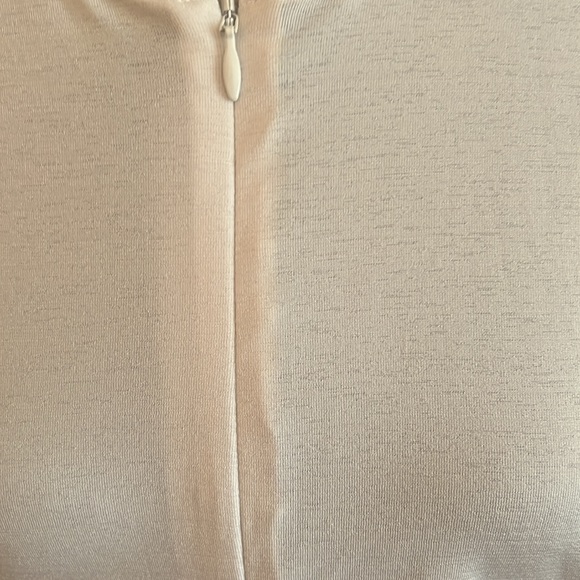 Athleta long sleeved top size L. - Picture 2 of 8